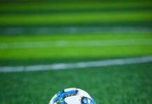 ¿Quién es Endrick Felipe? Trayectoria, Edad, Estadísticas y Vida Personal